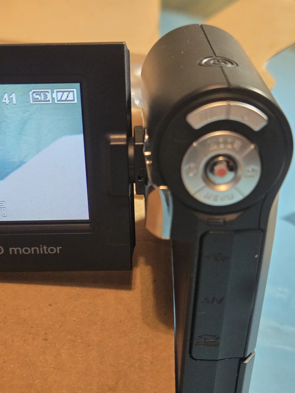 SVP  HDDV -2300 Video Camcorder Handicam Camera Digital 5MP Resolution Zoom Lcd